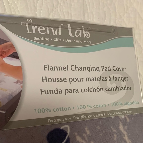 Trend Lab Space-Themed Flannel Changing Pad Cover - Picture 2 of 4